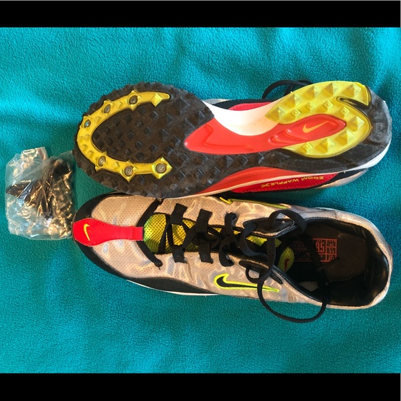 Nike Track Shoes - Picture 2 of 3